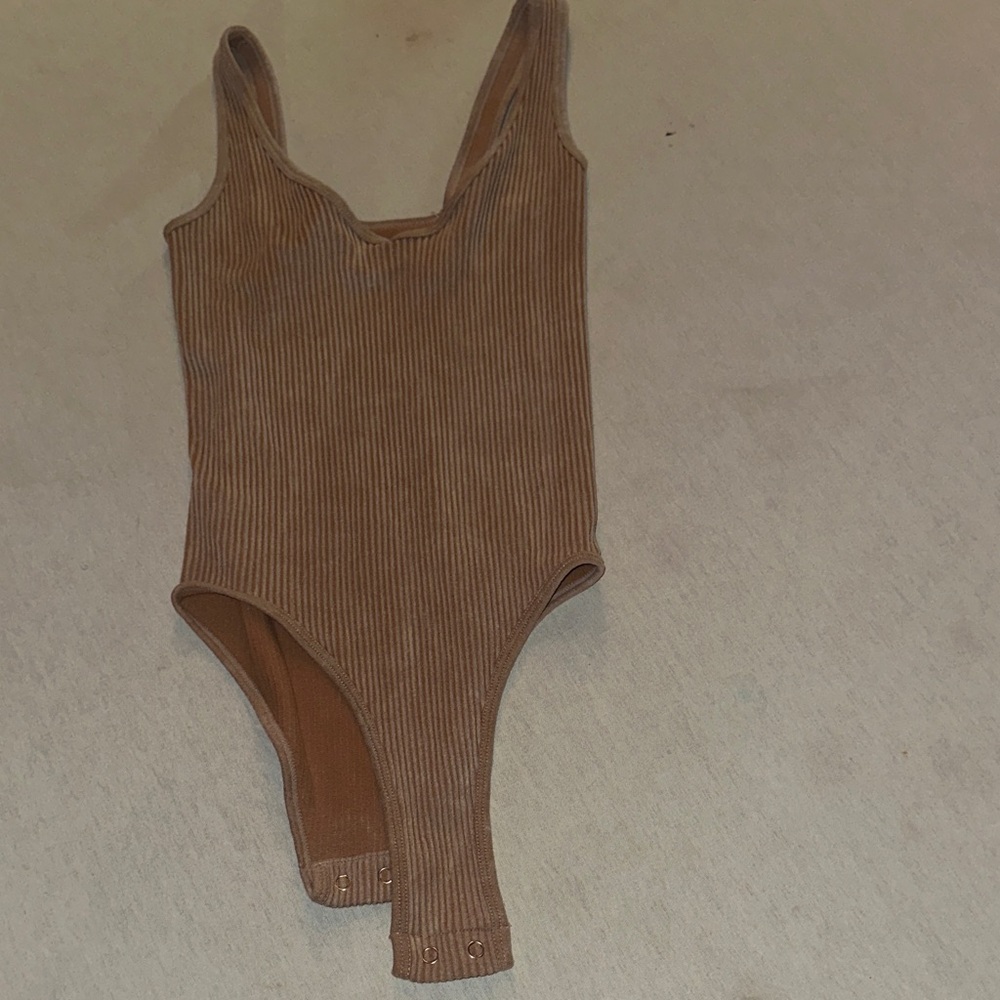 Womens Size XS Aura Tan Ribbed Kids Bodysuit.